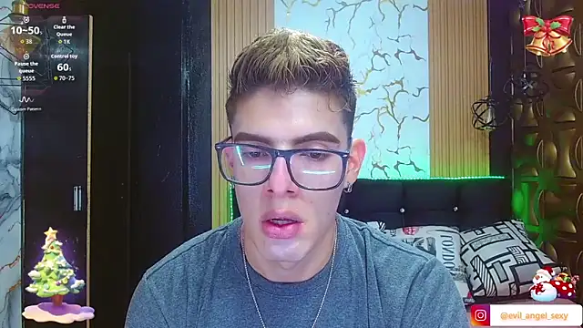 angel sexyevil online show from December 17, 12:11 pm