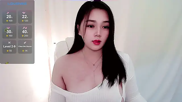 small Eva online show from December 3, 2:27 pm