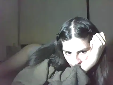 Snapshot of Insomniacl chatting on December 19, 3:07 am Insomniacl online show from December 19, 3:07 am