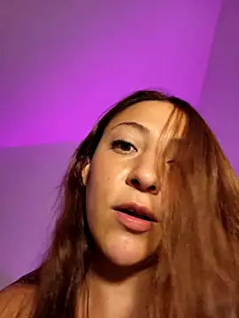 VickyHoult online show from March 2, 12:20 am