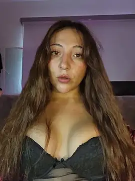 VickyHoult online show from January 9, 8:10 pm