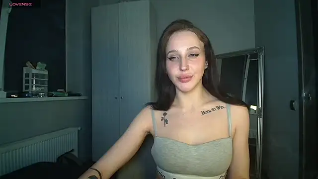 AliceTurnOn online show from March 19, 7:51 pm