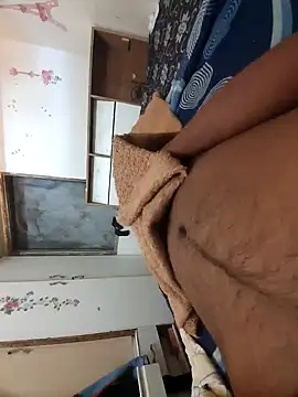 Snapshot of raji9290 chatting on February 17, 6:59 pm raji9290 online show from February 17, 6:59 pm