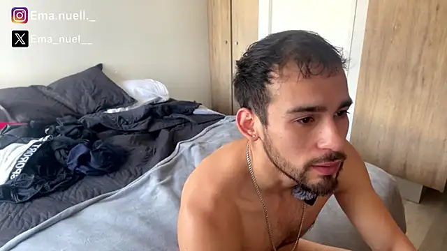 Snapshot of Emanuell__ chatting on April 23, 12:29 pm Emanuell online show from April 23, 12:29 pm