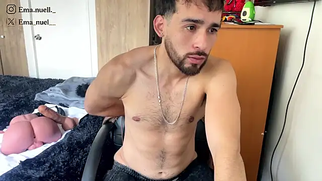 Snapshot of Emanuell__ chatting on June 6, 4:12 pm Emanuell online show from June 6, 4:12 pm