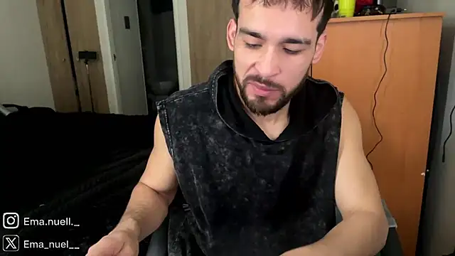 Snapshot of Emanuell__ chatting on June 16, 2:09 pm Emanuell online show from June 16, 2:09 pm