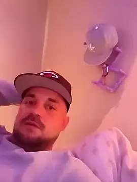 Snapshot of Jewfish420 chatting on December 27, 4:21 pm Jewfish420 online show from December 27, 4:21 pm