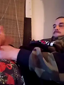 Snapshot of Jewfish420 chatting on January 3, 11:35 am Jewfish420 online show from January 3, 11:35 am