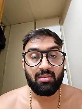 Snapshot of love4shownude chatting on December 22, 6:06 am love4shownude online show from December 22, 6:06 am