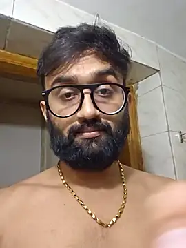 Snapshot of love4shownude chatting on January 12, 4:18 pm love4shownude online show from January 12, 4:18 pm