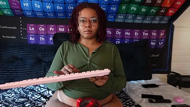 -khayaparker online show from April 10, 11:59 am