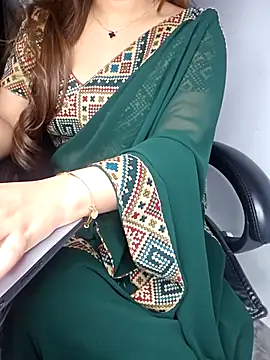 aliyaah singh online show from March 17, 9:02 pm