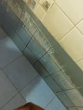 Snapshot of dinesh682 chatting on October 30, 9:48 pm dinesh682 online show from October 30, 9:48 pm