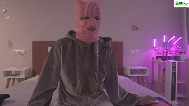 FluffyHat online show from March 3, 5:20 am