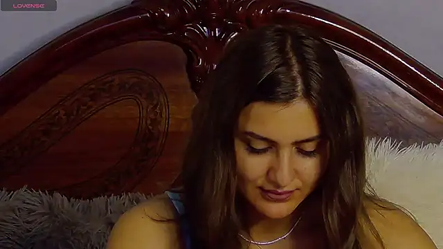 NicolePlay online show from November 6, 6:25 am