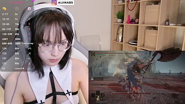 Snapshot of aliiiiiina chatting on February 7, 6:13 pm aliiiiiina online show from February 7, 6:13 pm