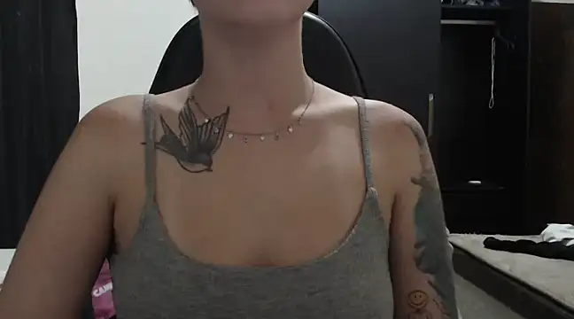 Snapshot of Mivyy chatting on February 19, 2:55 am Mivyy online show from February 19, 2:55 am