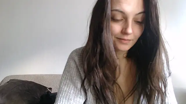 Snapshot of Katze22 chatting on December 20, 9:11 am Katze22 online show from December 20, 9:11 am