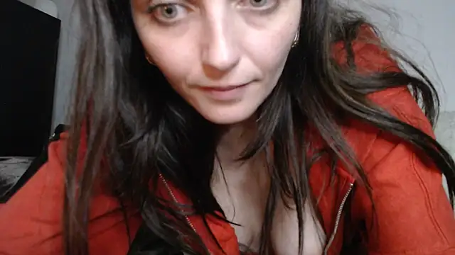 Snapshot of Katze22 chatting on December 21, 11:13 pm Katze22 online show from December 21, 11:13 pm