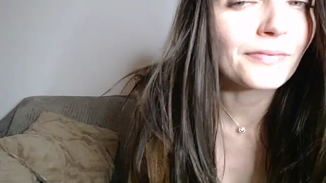 Snapshot of Katze22 chatting on December 24, 9:11 pm Katze22 online show from December 24, 9:11 pm