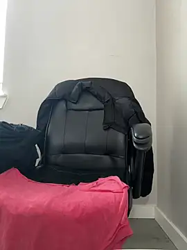 Snapshot of DancingLemonade chatting on February 11, 8:58 pm DancingLemonade online show from February 11, 8:58 pm