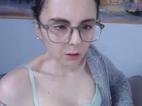 cleophee online show from March 18, 6:46 am