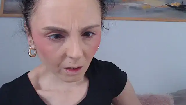 Snapshot of cleophee chatting on May 18, 5:57 am cleophee online show from May 18, 5:57 am