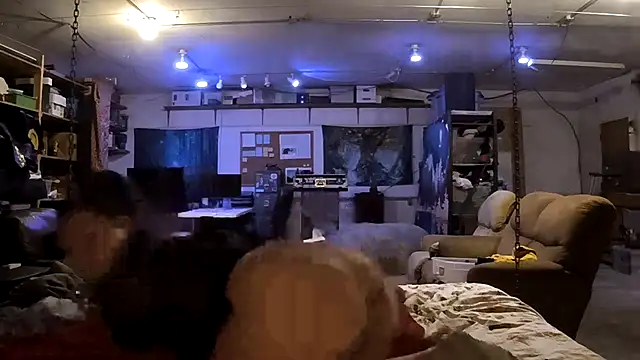 Snapshot of Mostlikely2suckseed88 chatting on September 17, 7:21 am Mostlikely2suckseed88 online show from September 17, 7:21 am