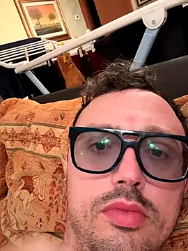 minga1995 online show from December 19, 9:44 pm