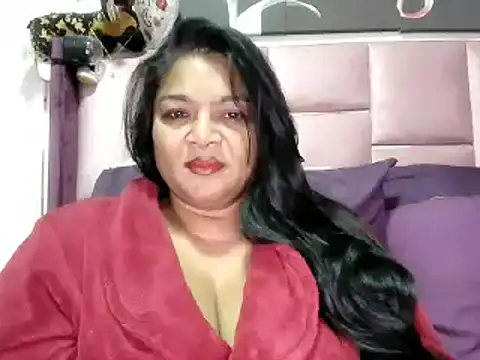 Snapshot of IndianDelia chatting on May 1, 3:55 am IndianDelia online show from May 1, 3:55 am