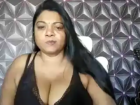 Snapshot of IndianDelia chatting on May 26, 8:54 am IndianDelia online show from May 26, 8:54 am