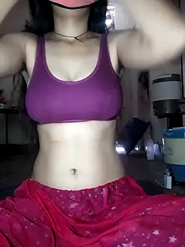 Snapshot of Radhika92 chatting on March 12, 8:30 am Radhika92 online show from March 12, 8:30 am