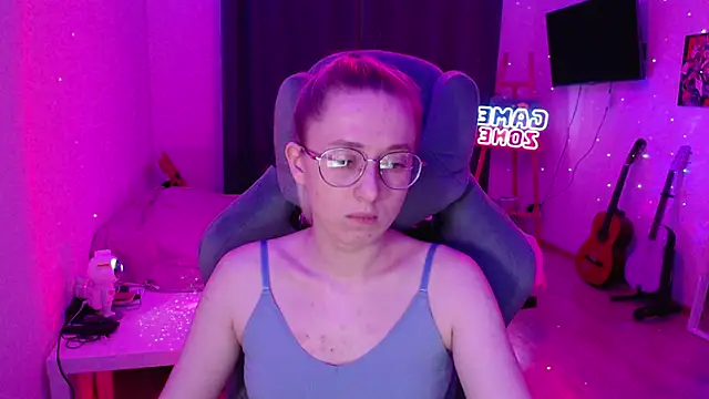 AnabelFrel online show from December 15, 12:40 am