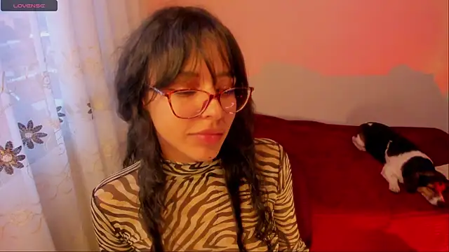 aluna 0310 online show from February 22, 9:48 pm