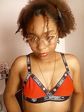 thaimy  online show from March 23, 3:10 am