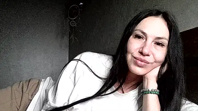 JulianaGold1 online show from February 12, 9:10 pm