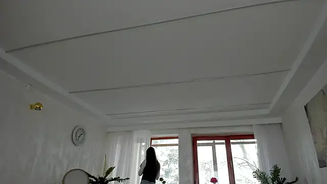 TiffanyHouston  online show from February 17, 6:42 am