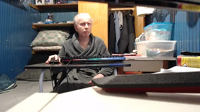 Snapshot of Vgy67Z95 chatting on October 15, 3:45 pm Vgy67Z95 online show from October 15, 3:45 pm