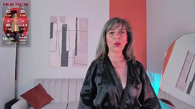 Snapshot of GraceElizabeth_ chatting on June 2, 8:33 pm GraceElizabeth online show from June 2, 8:33 pm