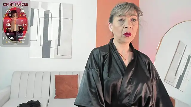 Snapshot of GraceElizabeth_ chatting on June 23, 8:51 pm GraceElizabeth online show from June 23, 8:51 pm