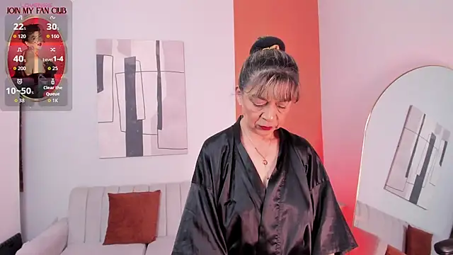 Snapshot of GraceElizabeth_ chatting on July 18, 8:34 pm GraceElizabeth online show from July 18, 8:34 pm
