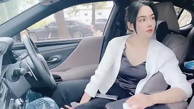 orla2021 online show from December 12, 4:26 am