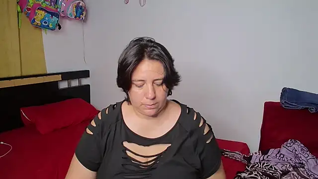 Snapshot of sexxy_ticki chatting on April 14, 1:00 am sexxy ticki online show from April 14, 1:00 am