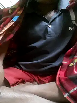 Snapshot of xxxsexy27 chatting on February 6, 8:01 pm xxxsexy27 online show from February 6, 8:01 pm