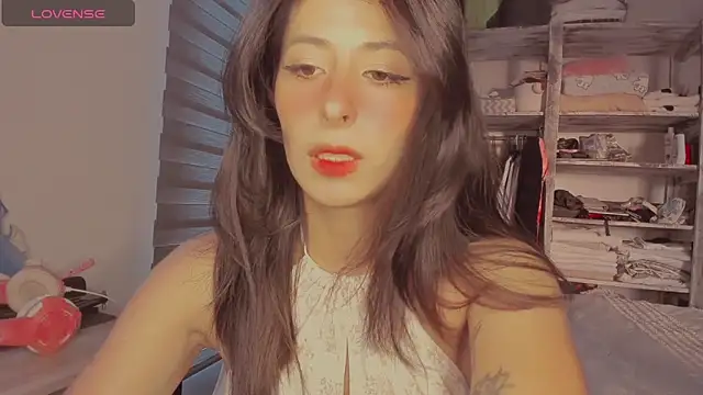 Snapshot of VYONED chatting on November 12, 12:11 am VYONED online show from November 12, 12:11 am