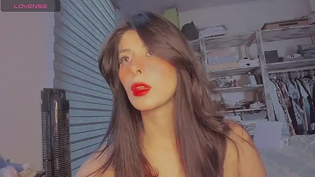 Snapshot of VYONED chatting on November 13, 11:03 pm VYONED online show from November 13, 11:03 pm