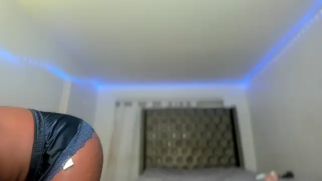 SashaMalone online show from January 12, 1:27 pm