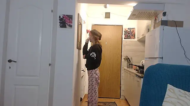 simyhvn online show from February 22, 5:12 am