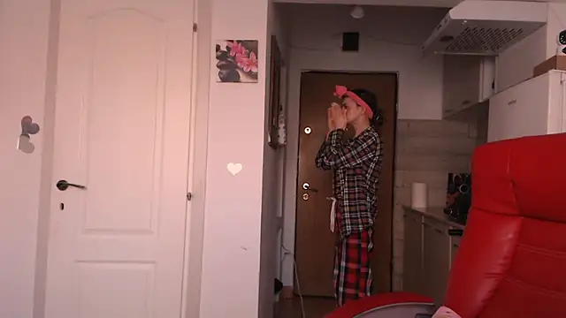 simyhvn online show from April 15, 4:08 am