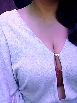 indian passion online show from April 15, 7:58 pm